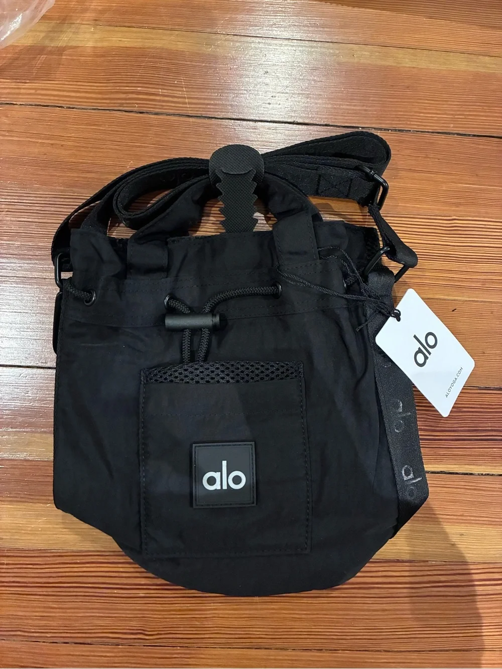 ALO Yoga Utility Cross Body Bucket Bag